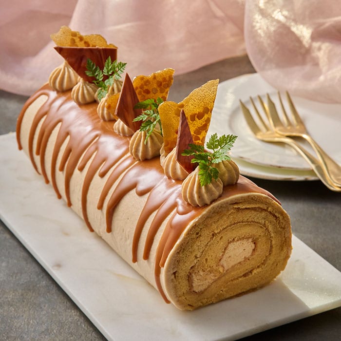 キャラメルナッツのロールケーキ